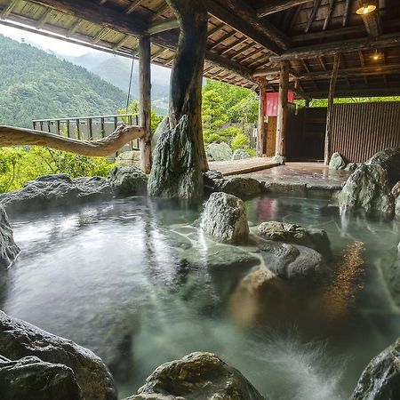 ホテルかずら橋 徳島市 エクステリア 写真