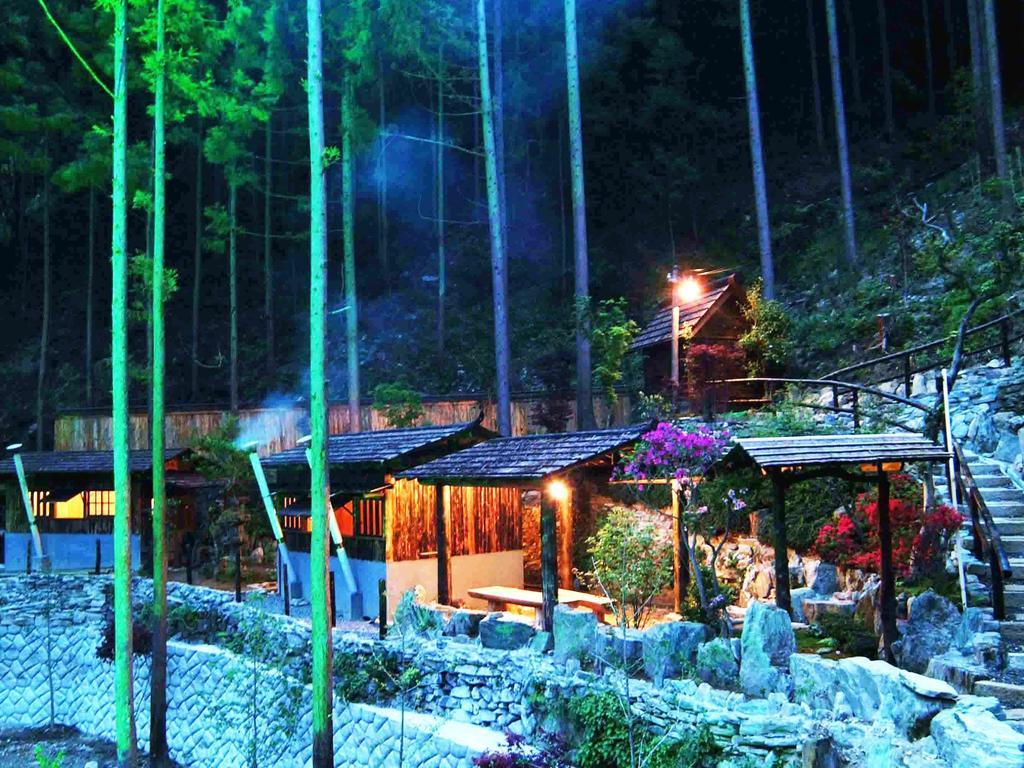 ホテルかずら橋 徳島市 エクステリア 写真